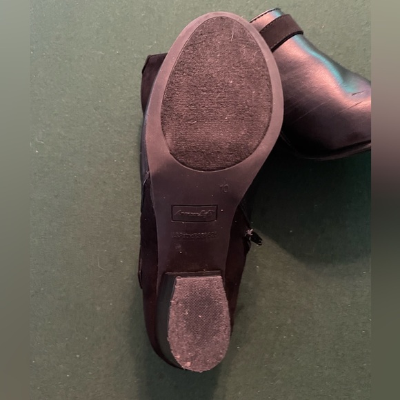 American Eagle Ankle Boots - Picture 2 of 9